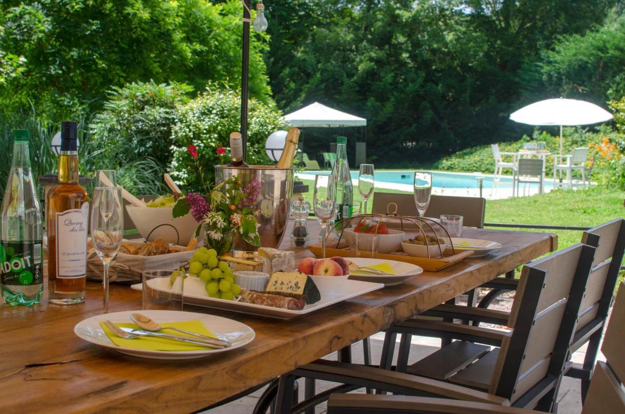 Manoir Le Bourg, Touffailles Villa Luaran gambar